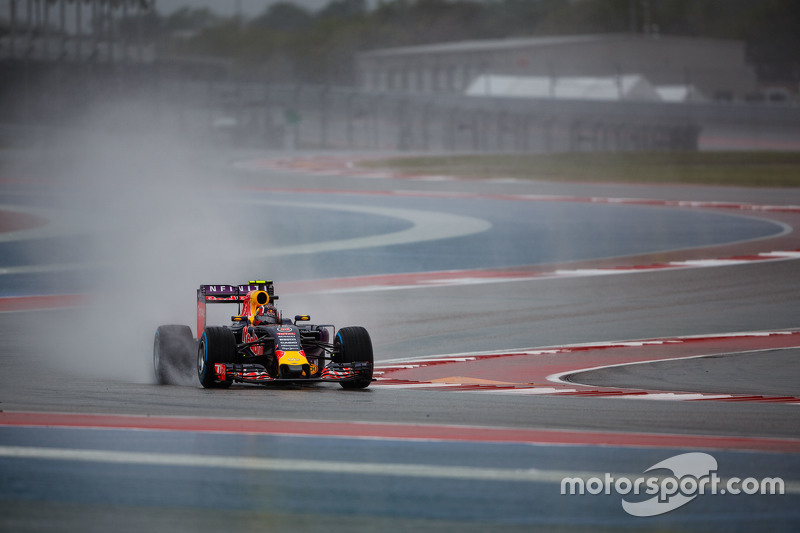 2015 год. За рулем болида Red Bull RB11 на субботней тренировке
