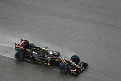 Romain Grosjean, Lotus F1 E23 lors des qualifications