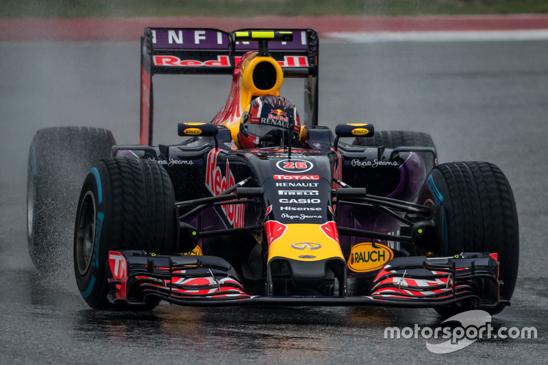 2015 год. За рулем болида Red Bull RB11 на квалификации