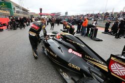 Romain Grosjean, Lotus F1 E23 op de grid