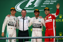 Podium: Second place Nico Rosberg, Mercedes AMG F1, Paddy Lowe, Mercedes AMG F1 Executive Director, Race winner and World Champion Lewis Hamilton, Mercedes AMG F1, and third place Sebastian Vettel, Ferrari