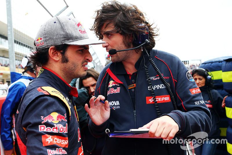 Carlos Sainz Jr., Scuderia Toro Rosso op de grid