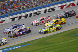 Denny Hamlin, Joe Gibbs Racing Toyota and Ricky Stenhouse Jr., Roush Fenway Racing Ford and Paul Menard, Richard Childress Racing Chevrolet and Joey Logano, Team Penske Ford and Kyle Larson, Chip Ganassi Racing Chevrolet and Jamie McMurray, Chip Ganassi Racing Chevrolet