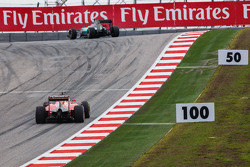 Nico Rosberg, Mercedes AMG F1 W06 leads Sebastian Vettel, Ferrari SF15-T