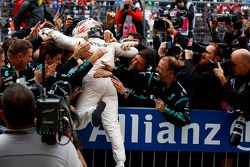 Race winner and World Champion Lewis Hamilton, Mercedes AMG F1 celebrates in parc ferme