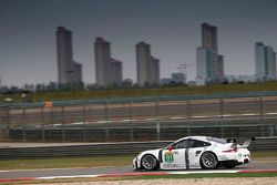 #91 Porsche Team Manthey Porsche 911 RSR: Richard Lietz, Michael Christensen