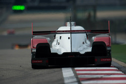 #8 Audi Sport Team Joest Audi R18 e-tron quattro: Lucas di Grassi, Loic Duval, Oliver Jarvis
