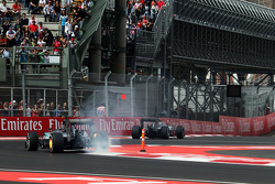 Nico Rosberg, Mercedes AMG F1 W06 avec ses freins arrière en feu