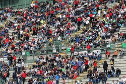 Fans dans les tribunes