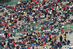 Fans dans les tribunes