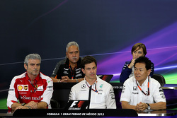 FIA persconferentie: Maurizio Arrivabene, Ferrari, Toto Wolff, Mercedes AMG F1 Yasuhisa Arai, Honda