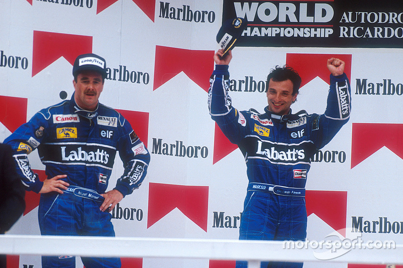 Podium : le vainqueur Riccardo Patrese, le deuxième, Nigel Mansell