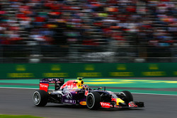 Daniil Kvyat, Red Bull Racing RB11