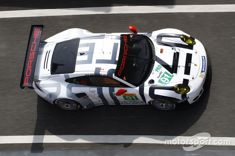 #91 Porsche Team Manthey Porsche 911 RSR: Richard Lietz, Michael Christensen