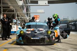 #77 Dempsey Proton Competition Porsche 911 RSR : Patrick Dempsey, Patrick Long, Marco Seefried