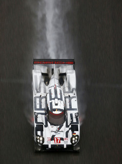 #17 Porsche Team Porsche 919 Hybrid: Тимо Бернхард, Марк Уэббер, Брендон Хартлли