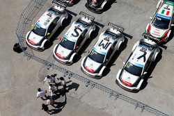 Citroën World Touring Car team auto di Yvan Muller, Sébastien Loeb, Ma Qing Hua, Jose Maria Lopez