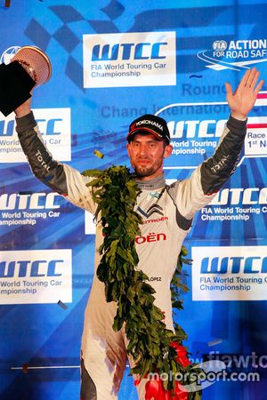 Il campione 2015 Jose Maria Lopez, Citroën C-Elysée WTCC, Citroën World Touring Car team