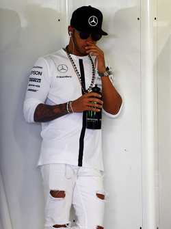 Льюис Хэмилтон, Mercedes AMG F1 на параде пилотов