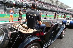 Pastor Maldonado, Lotus F1 Team lors de la parade des pilotes
