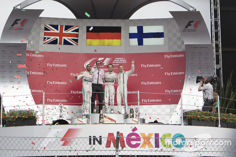 Podium: Winner, Nico Rosberg, Mercedes AMG F1, Second place, Lewis Hamilton Mercedes AMG F1 and the 