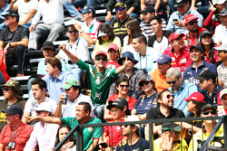 Des fans dans les tribunes
