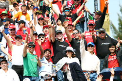 Des fans dans les tribunes