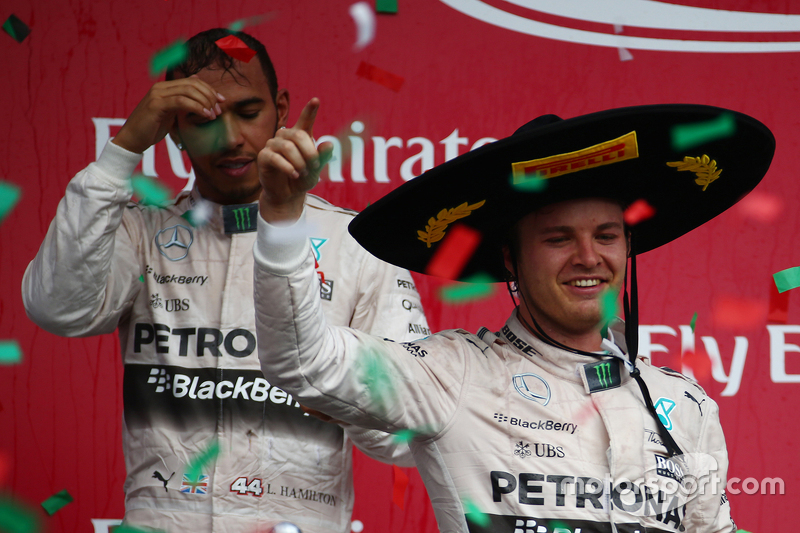 Podium: ganador de la carrera, Nico Rosberg, Mercedes AMG F1 W06