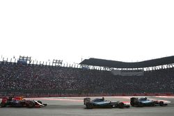Lewis Hamilton, Mercedes AMG F1 Team, Nico Rosberg, Mercedes AMG F1 Team and Daniel Ricciardo, Red Bull Racing