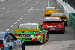 Kyle Busch, Joe Gibbs Racing Toyota and Jamie McMurray, Chip Ganassi Racing Chevrolet