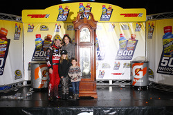 Winner Jeff Gordon, Hendrick Motorsports Chevrolet