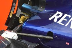 Red Bull RB11, il nolder sulle pance