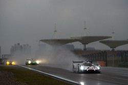 #18 Porsche Team Porsche 919 Hybrid: Romain Dumas, Neel Jani, Marc Lieb