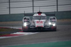 #7 Audi Sport Team Joest Audi R18 e-tron quattro: Marcel Fässler, Andre Lotterer, Benoit Tréluyer