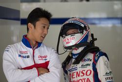 Anthony Davidson, Toyota Racing met Kazuki Nakajima, Toyota Racing