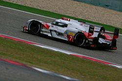 #7 Audi Sport Team Joest Audi R18 e-tron quattro: Marcel Fässler, Andre Lotterer, Benoit Tréluyer