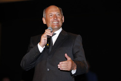 Ron Dennis sahnede