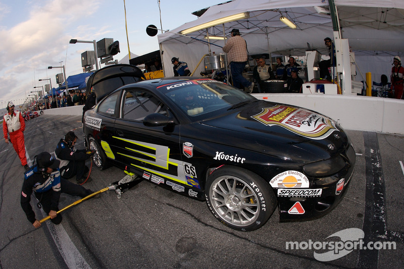 Pit stop for #9 Spirit of Daytona Racing Pontiac GTO: Bryan Collyer, Doug Goad