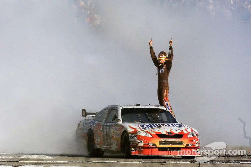 2008: Kyle Busch holt den ersten Toyota-Sieg
