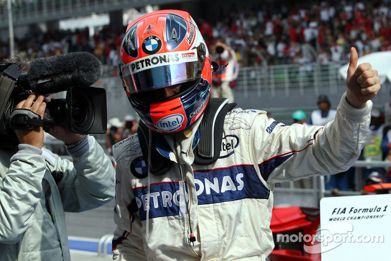 2. Robert Kubica kutlama yapıyor