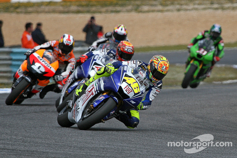 Valentino Rossi leader devant Jorge Lorenzo et Dani Pedrosa
