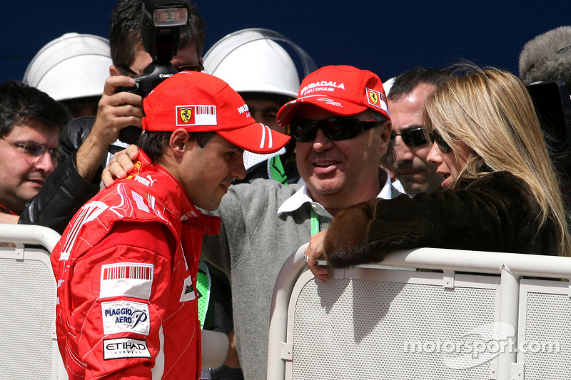 Pole: Kazanan Felipe Massa, Scuderia Ferrari ve babası ve eşi Rafaela