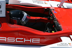 Horag Racing Porsche RS – Spyder : Jan Lammers, Didier Theys et Fredy Lienhard à La Source, en attendant de se qualifier après le drapeau rouge