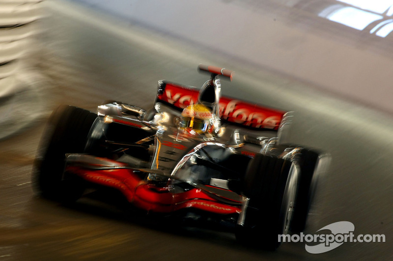 Lewis Hamilton, McLaren Mercedes, MP4-23