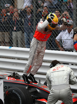 1ère place pour Lewis Hamilton, McLaren Mercedes