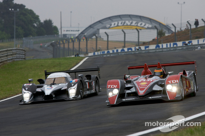 #9 Peugeot Sport Total Peugeot 908: Franck Montagny, Ricardo Zonta, Christian Klien, #1 Audi Sport North America Audi R10: Marco Werner, Frank Biela, Emanuele Pirro