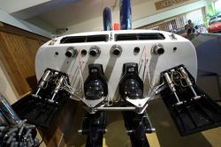 Гоночная лодка Colibri