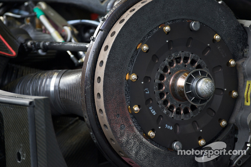 dtm-norisring-2008-audi-a4-dtm-brake-detail.jpg