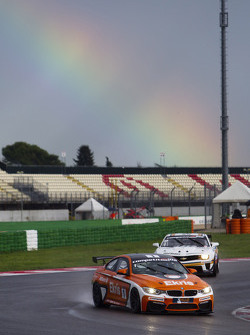#1 Racing Team Holland by Ekris Motorsport, BMW M4 GT4: Ricardo van der Ende, Bernhard van Oranje