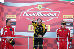 Podio Coppa Shell: primo e campione del mondo Coppa Shell #181 Ineco - MP Racing Ferrari 4548: Erich